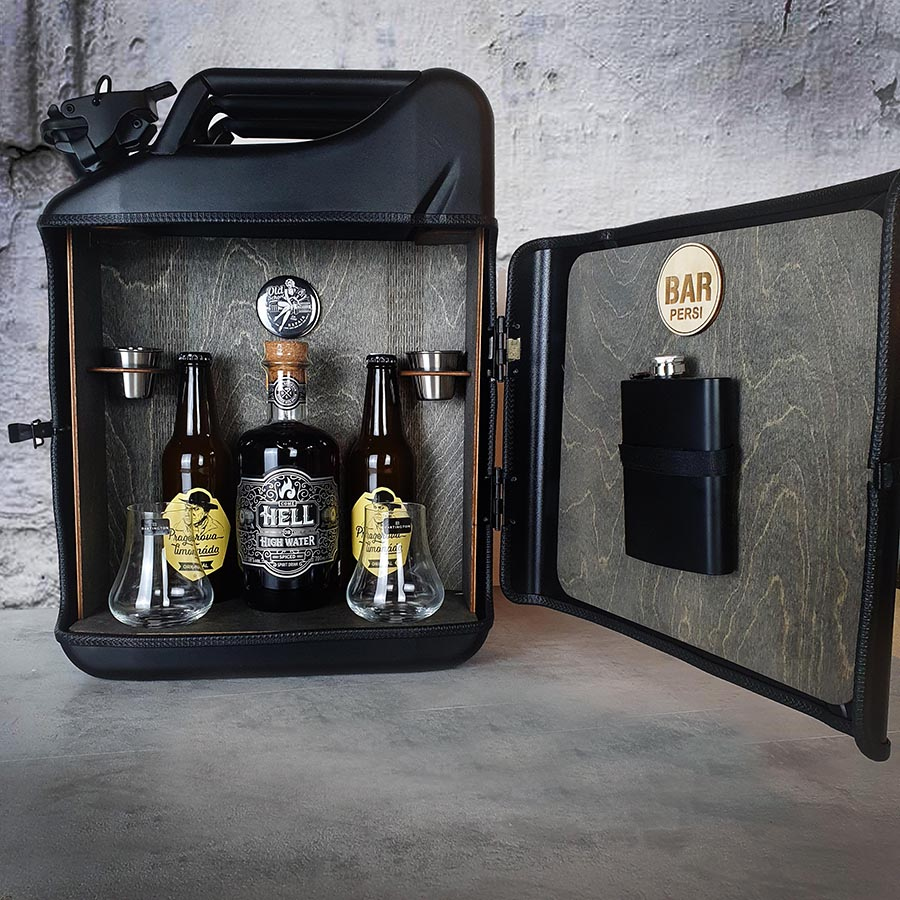 Armeekanister-Bar Pin-Up